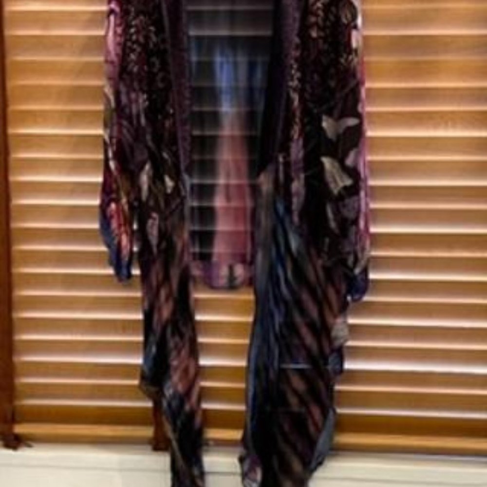 Sterling Short Shawl-style Shrug -  Delightful as the Outermost Layer